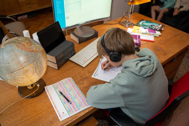 Thuisonderwijs Foto's 24